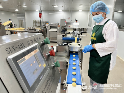 走進(jìn)口岸看新疆丨喀什聚力打造區(qū)域性國(guó)際經(jīng)濟(jì)合作先行區(qū)